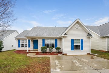 3915 Bluestem Dr Greensboro, NC 27405